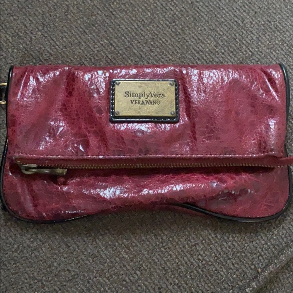 Vera Wang - Simply Vera Wallet Clutch